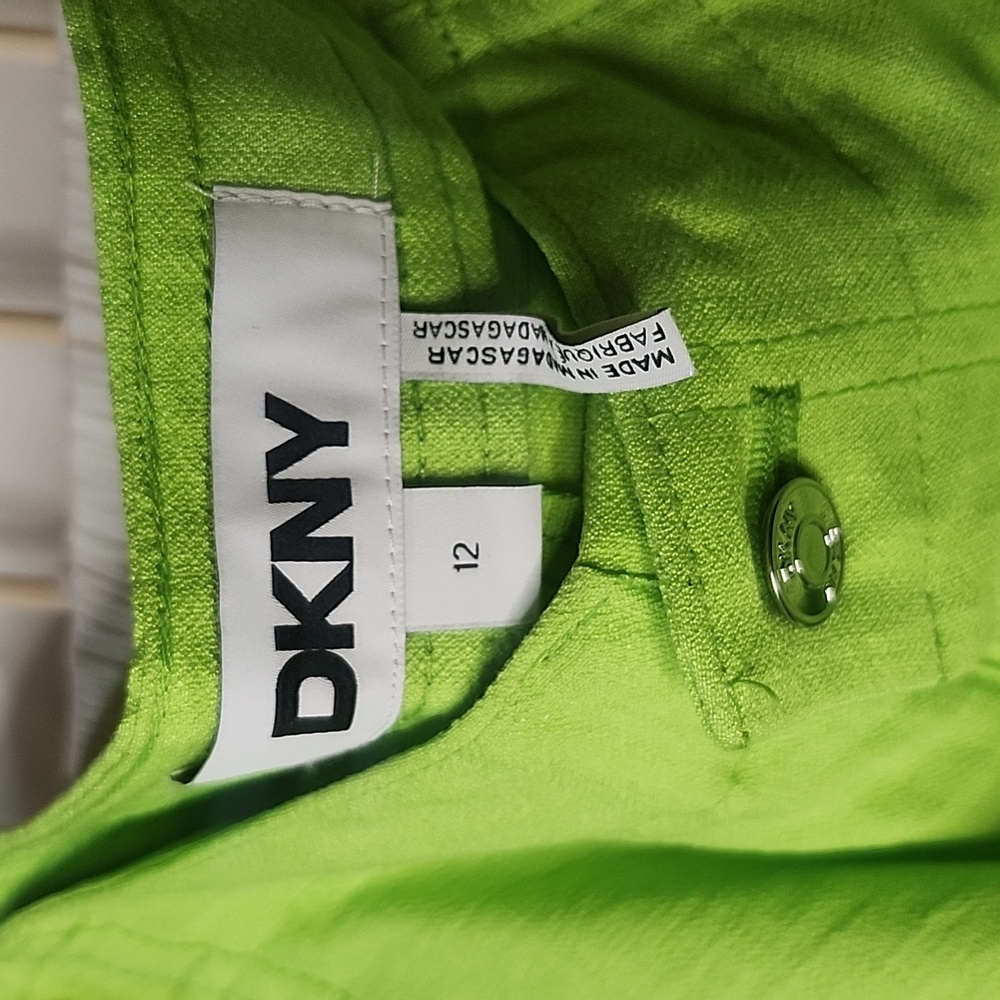 DKNY- NWT Bright Green Wide Leg Pants - Picture 3 of 8